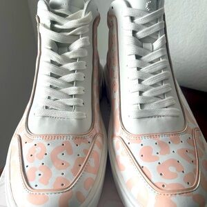 High-Top Sneakers Stuart Weitzman